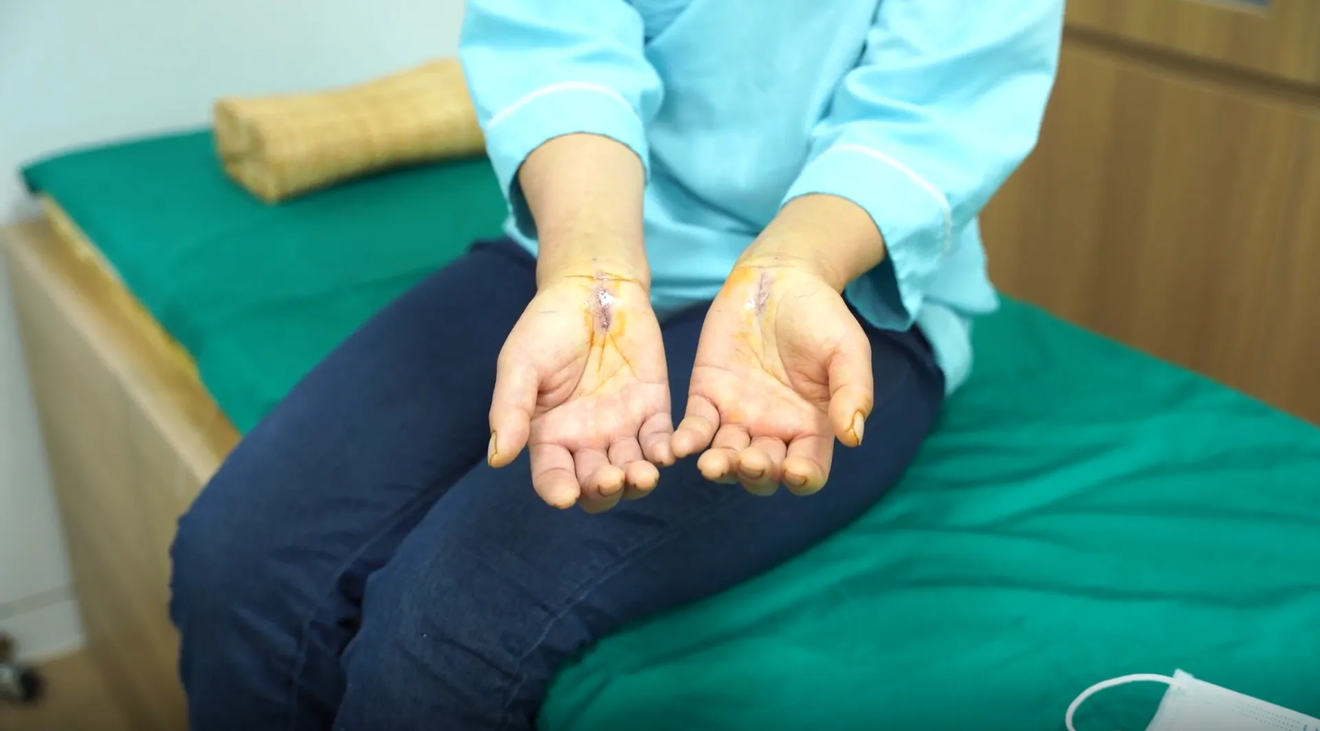 Trước