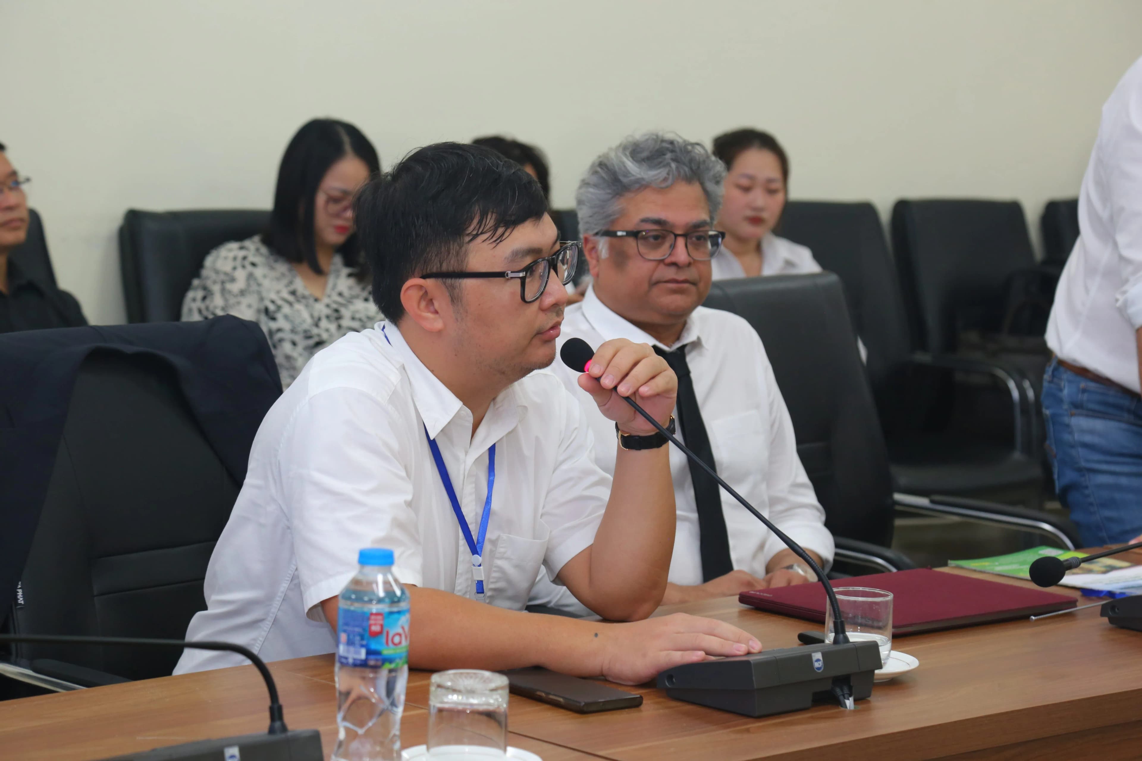 Tổ chức thành công hội thảo “Phẫu thuật thay khớp háng bằng đường mổ ít xâm lấn SuperPath”